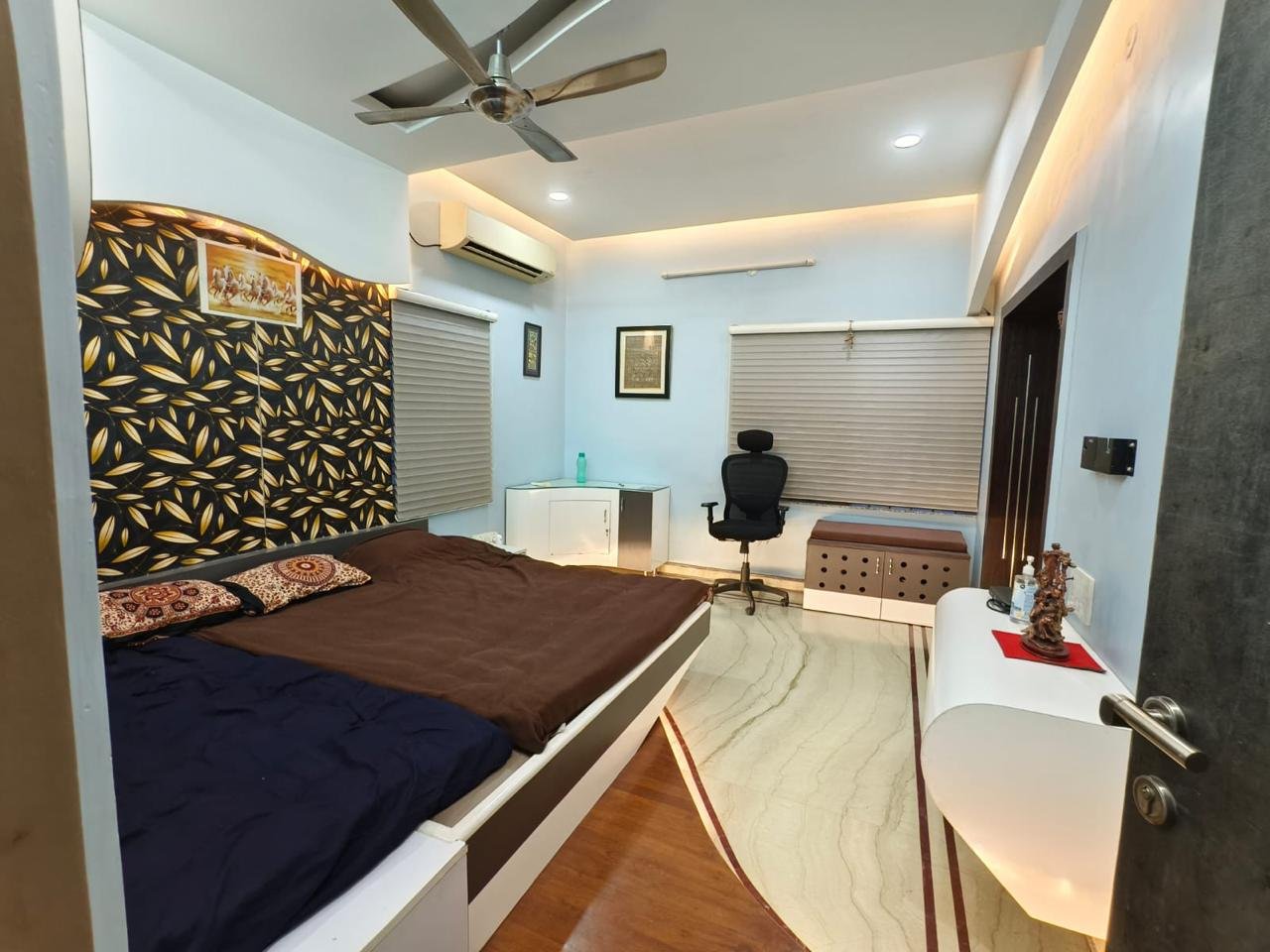 west-5BHK